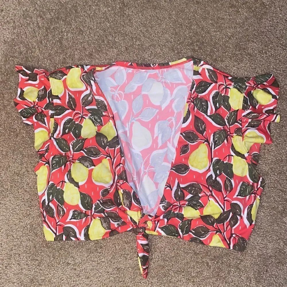 NWT Knot Bikini Top